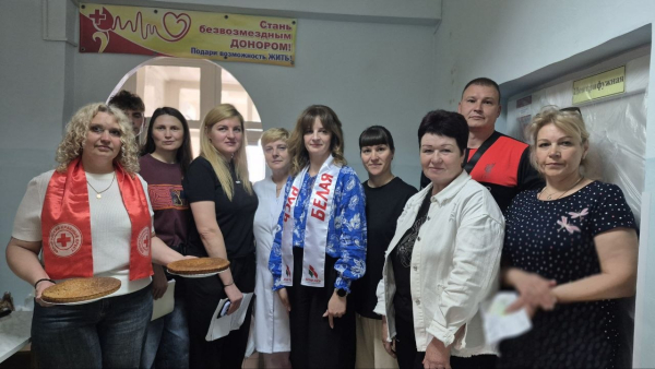 В преддверии Всемирного дня донора в Полоцке прошла акция «Родная кровь», объединившая более 60 доноров